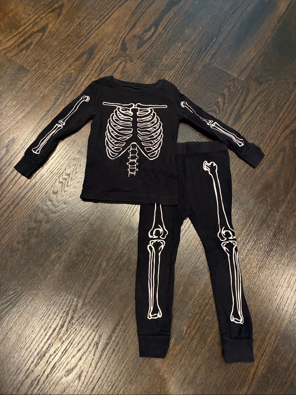 Old Navy Black Toddler Tee with Printed Label